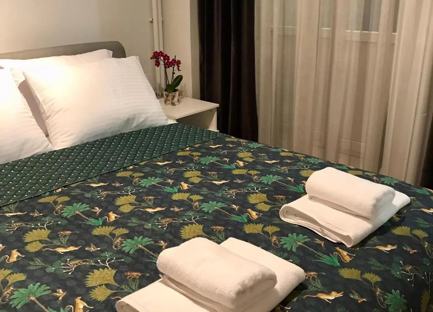 Cozy And Modern Flat Near Bosphorus At Arnavutkoey Apartment Istanbul